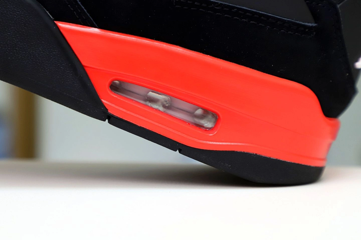 AIR JORDAN 'RED RETRO 4 THUNDER' 1229